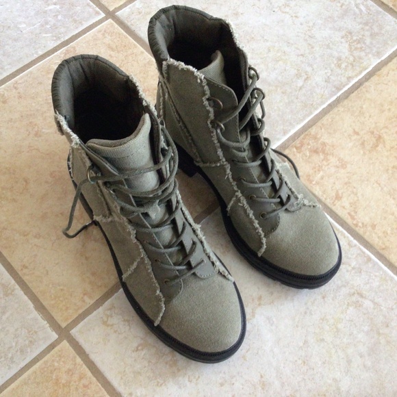 Green canvas combat boots - Picture 1 of 10